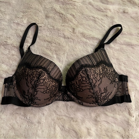 Victoria’s Secret Very Sexy black lace beige push up bra 32c - Picture 1 of 6